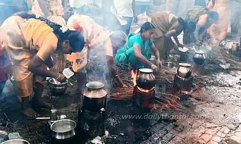 பராசக்தி வெயிலுகந்தம்மன் கோவிலில் பொங்கல் திருவிழா