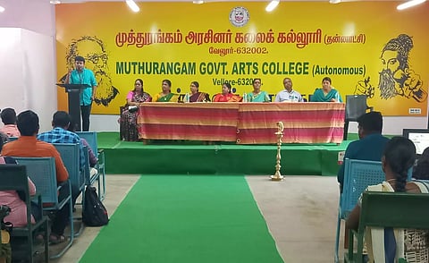போட்டி தேர்வுகளுக்கான பயிற்சி வகுப்புகள் தொடக்கம்