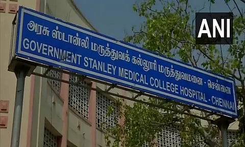 நாடு முழுவதும் 2 மாதங்களில் 40 மருத்துவ கல்லூரிகளின் அங்கீகாரம் ரத்து; பின்னணி என்ன?