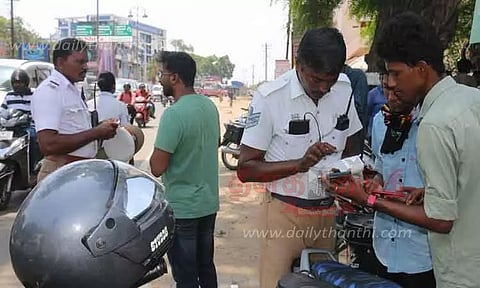 ஹெல்மெட் அணியாதவர்களுக்கு அபராதம்