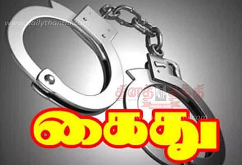 மோட்டார் சைக்கிள் திருடிய வாலிபர் கைது