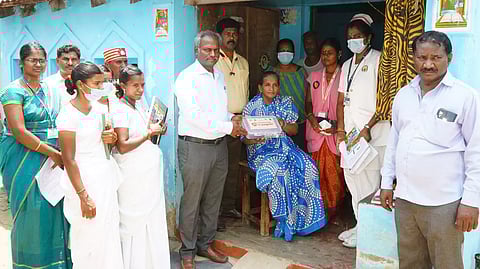 மக்களை தேடி மருத்துவம் திட்டத்தில் 9,24,125 பேருக்கு பரிசோதனை