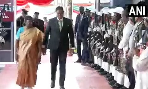 அரசு முறைப் பயணமாக சூரினாம் நாட்டிற்குச் சென்றடைந்தார் ஜனாதிபதி திரவுபதி முர்மு