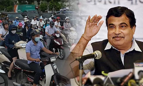 இரு சக்கர வாகனத்தில் 3 பேர் செல்ல அனுமதியா? - மத்திய மந்திரி நிதின் கட்காரி பதில்