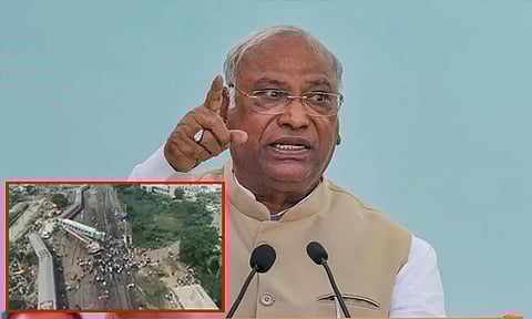 ரெயில் விபத்துகளை அல்ல; குற்றங்களை விசாரிக்கவே சி.பி.ஐ. உள்ளது: பிரதமர் மோடிக்கு கார்கே கடிதம்