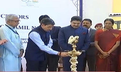 தமிழ்நாட்டு கல்வி முறையில் மாற்றம் வேண்டும் - துணைவேந்தர்கள் மாநாட்டில் கவர்னர் ஆர்.என்.ரவி பேச்சு