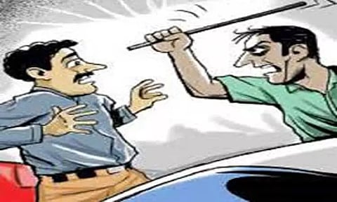 வாலிபர் மீது தாக்குதல்