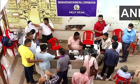 ஒடிசா ரெயில் விபத்து; ஒரு உடலுக்கு பல குடும்பத்தினர் உரிமை கோரும் அவலம்