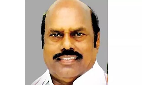 14 சுங்கச்சாவடிகளை ரத்து செய்ய வேண்டும்