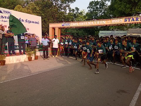 சுற்றுச்சூழல் தினத்தையொட்டி மாரத்தான் ஓட்டம்
