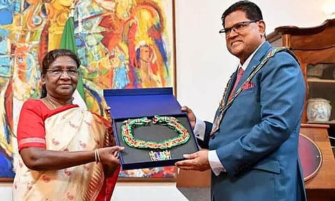 சூரினாம் நாட்டின் உயரிய விருது - ஜனாதிபதி திரவுபதி முர்முவுக்கு வழங்கப்பட்டது