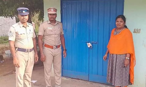 சங்கராபுரம் பகுதியில் புகையிலை பொருட்கள் விற்ற 3 பேர் கைது