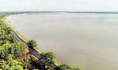 வீராணம் ஏரியை சுற்றுலா தலமாக்க வேண்டும் பொதுமக்கள் கருத்து