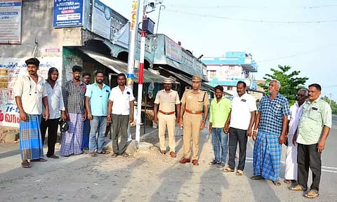 குற்ற சம்பவங்களை தடுக்க 4 கண்காணிப்பு கேமராக்கள்