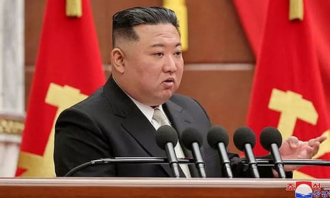 தற்கொலைக்கு தடைவிதித்த கிம் ஜாங் "தேச துரோக குற்றமாக அறிவிப்பு"