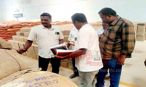 ரேஷன் கடைகளுக்கு அனுப்பப்படும் பொருட்கள் ஆய்வு