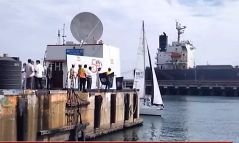 பெண் காவலர்கள் பொன்விழா... 1000 கி.மீ சாதனை பாய்மர படகு பயணம்