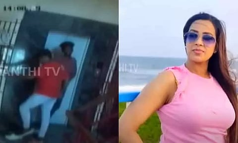 வீட்டின் வாசலில் கிடந்த செருப்பை திருடிச் சென்ற நபர்கள்... வீடியோ வெளியிட்ட பிரபல சின்னத்திரை நடிகை