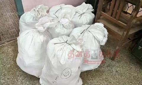 குட்கா பறிமுதல் டிரைவர் உள்பட 2 பேர் கைது