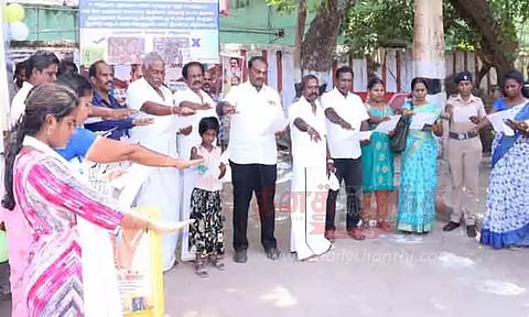 குழந்தை தொழிலாளர் எதிர்ப்பு தின மனித சங்கிலி