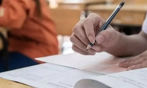 மாநில அளவிலான கணினி திறனறி தேர்வு: முதலிடம் பிடித்து அசத்திய அரசு பள்ளி மாணவ-மாணவிகள்