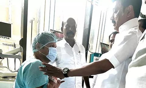 செந்தில் பாலாஜியை சந்தித்து உடல்நலம் குறித்து கேட்டறிந்தார் முதல்-அமைச்சர் மு.க.ஸ்டாலின்