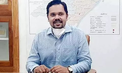 மாற்றுத்திறனாளிகள் நலனுக்காக சிறப்பாக பணியாற்றியவர்களுக்கு விருது - கலெக்டர் தகவல்