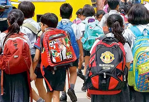 1 முதல் 5-ம் வகுப்புகளுக்கு இன்று பள்ளிகள் திறப்பு