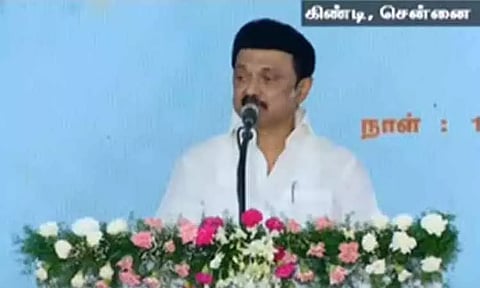 '15 மாதங்களில் உயர் சிறப்பு மருத்துவமனை கட்டப்பட்டுள்ளது, எய்ம்ஸ் மருத்துவமனை இதுவரை கட்டவில்லை' - முதல்-அமைச்சர் பேச்சு