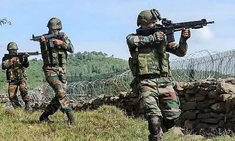 ராணுவத்தின் தகவல் தொடர்பு கட்டமைப்பை வலுப்படுத்த ரூ.500 கோடி மதிப்பிலான ஒப்பந்தம் - பாதுகாப்பு அமைச்சகம் கையெழுத்து