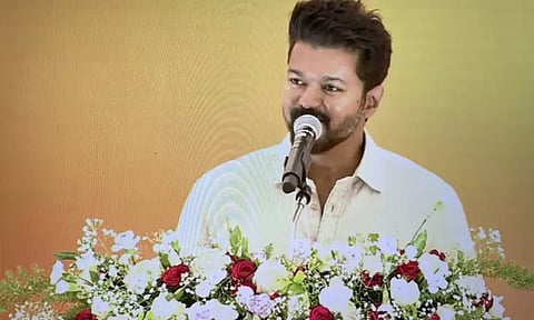 நேற்று 'நா ரெடி' அப்டேட்... இன்று மக்கள் இயக்க நிகழ்வில் நாளைய வாக்காளர்களே...! - நடிகர் விஜய் பேச்சு