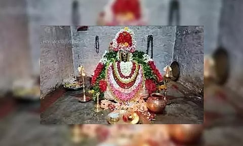 ஸ்ரீமான் சகாதேவர் சித்தர் கோவிலில் பிரதோஷ பூஜை