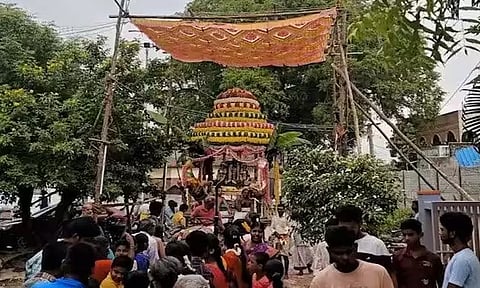 பேரம்பாக்கம் அருகே லட்சுமி நரசிம்ம பெருமாள் கோவில் தேரோட்டம்