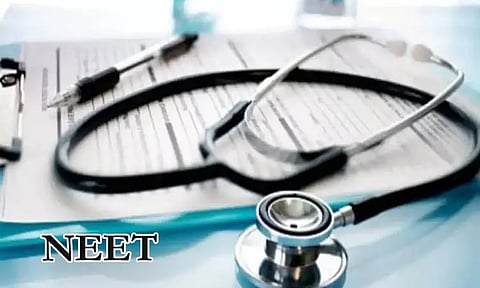 கிருஷ்ணகிரி மாவட்டத்தில் நீட் தேர்வில் அரசு பள்ளிகளை சேர்ந்த 235 பேர் தேர்ச்சி