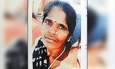 அடுக்குமாடி குடியிருப்பில் உள்ள கழிவுநீர் தொட்டிக்குள் தவறி விழுந்த பெண் சாவு