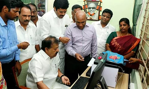விழுப்புரம் எம்.எல்.ஏ.அலுவலகத்தில் இ-சேவை மையம்