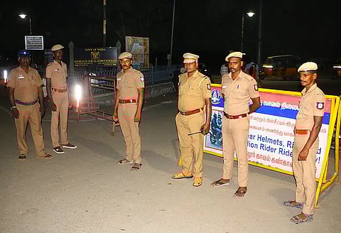 வேலூர் கோட்டையில் போலீஸ் பாதுகாப்பு