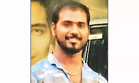 ஆவடி அருகே பயங்கரம்: மனைவி கண் முன்னே கள்ளக்காதலன் வெட்டிக்கொலை