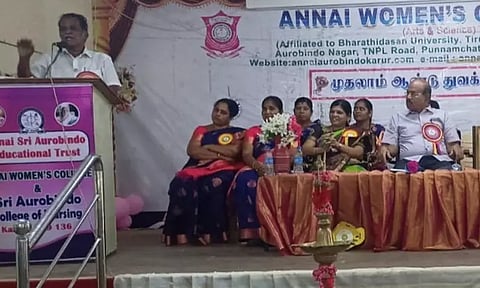 அன்னை மகளிர் கல்லூரியில் முதலாம் ஆண்டு வகுப்புகள் தொடக்கம்