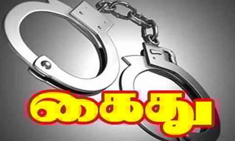 புளியந்தோப்பில் போலீஸ் வாகன சோதனையில் துப்பாக்கிகளுடன் சுற்றிய 3 வாலிபர்கள் கைது