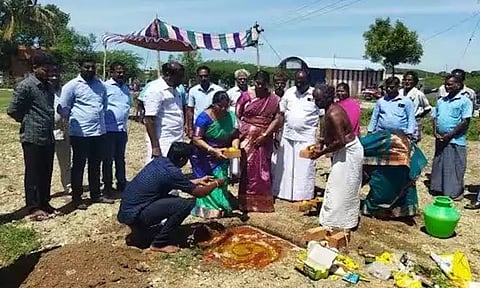 செங்கல்பட்டு மாவட்டத்தில் புதிய ரேஷன் கடைகள் கட்டுவதற்கு பூமி பூஜை