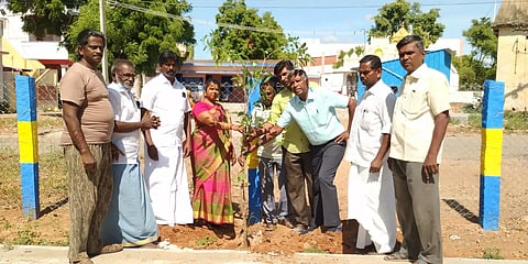 கோவில்பட்டி பூங்காவில் மரக்கன்றுகள் நடும் நிகழ்ச்சி