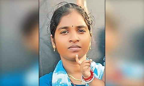 வண்டலூர் பெரிய ஏரியில் பிணமாக மிதந்த பெண்ணின் உடல் அடையாளம் தெரிந்தது