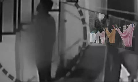 பெண்ணின் உள்ளாடையை திருடிய விவகாரத்தில் இரு பிரிவினரிடயே பயங்கர கலவரம் 10 பேர் காயம் 20 பேர் கைது