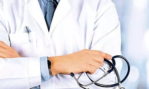 பணிக்கு தாமதமாக வரும் டாக்டர்கள்