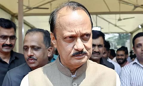 மராட்டிய அரசியலில் திடீர் பரபரப்பு: உடைந்தது தேசியவாத காங்கிரஸ் -அஜித் பவார் ஆளும் கூட்டணியில் இணைந்தார்