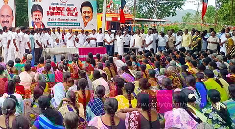 அரூர் பகுதியில் தி.மு.க. தெருமுனை பிரசார கூட்டங்கள்: முன்னாள் அமைச்சர் பி.பழனியப்பன் தலைமையில் நடந்தது