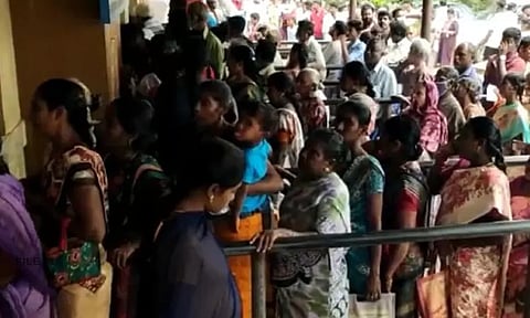 மர்ம காய்ச்சல் எதிரொலி: கடலூர் அரசு மருத்துவமனையில் குவிந்து வரும் நோயாளிகளின் கூட்டம்