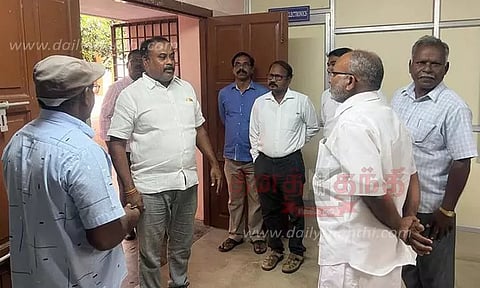 அரசு பள்ளியில் கல்வித்துறை அதிகாரி ஆய்வு