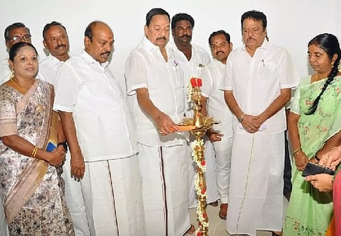 ரூ.21½ லட்சத்தில் முடிவுற்ற திட்டப்பணிகளை அமைச்சர் காந்தி திறந்து வைத்தார்